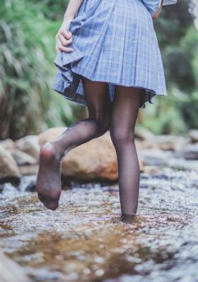 青青河边草免费视频大全